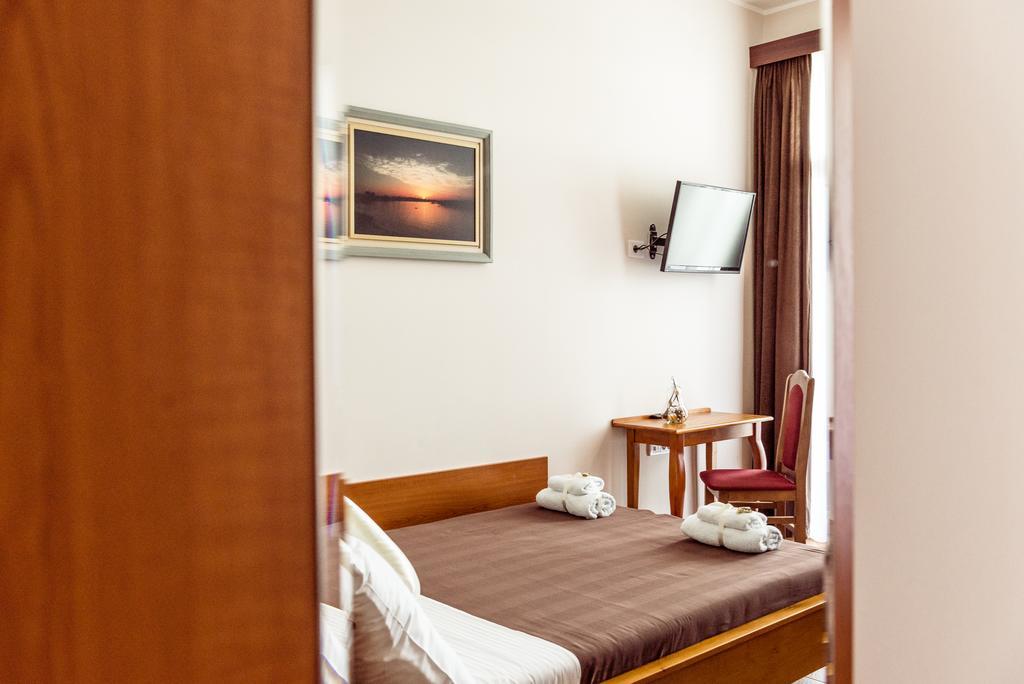 B&B Posejdon Сремска-Митровица Экстерьер фото