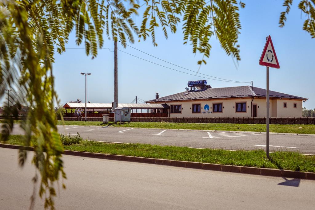 B&B Posejdon Сремска-Митровица Экстерьер фото